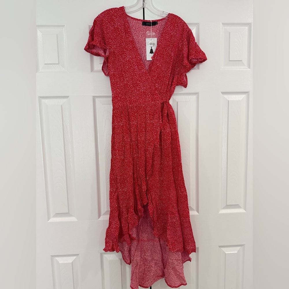 Zesica Flutter Short Sleeve Red & White Floral High-Low Wrap Dress V-Neck